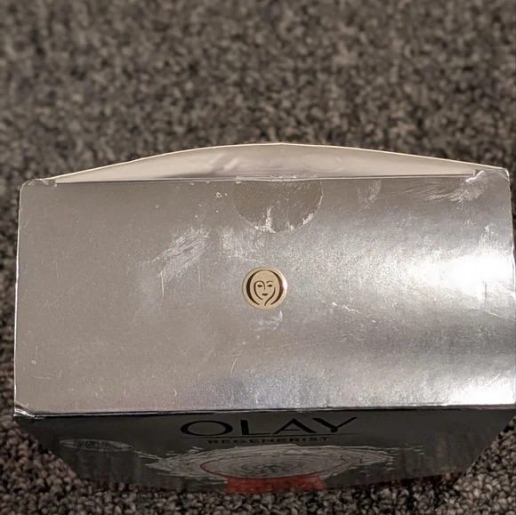 Olay Regenerist Advanced Anti Aging Facial Cleansing Brush NEW open box 2 brush - Picture 2 of 7